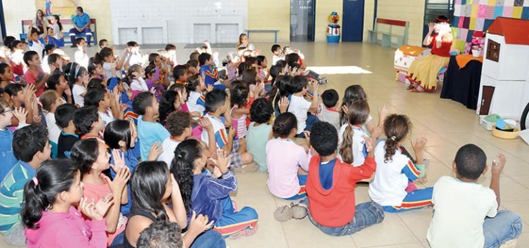 Mais de 8 mil alunos da rede estadual iniciam hoje as férias