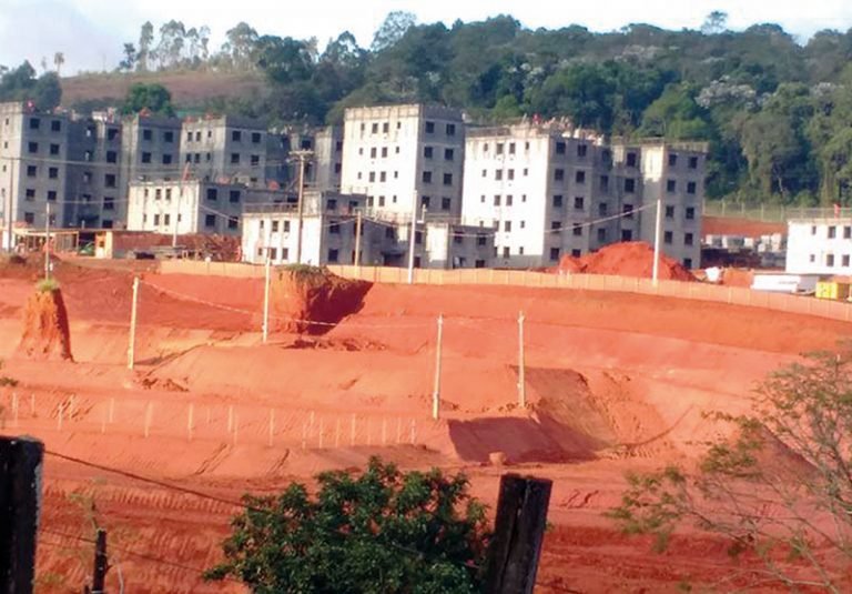 Prefeitura recebe documentação dos sorteados no programa ‘Minha Casa Minha Vida’