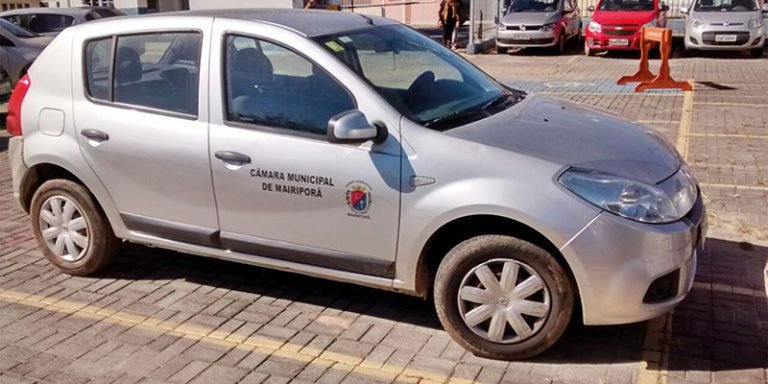 Vereadores decidem acabar com a frota de carros da Câmara