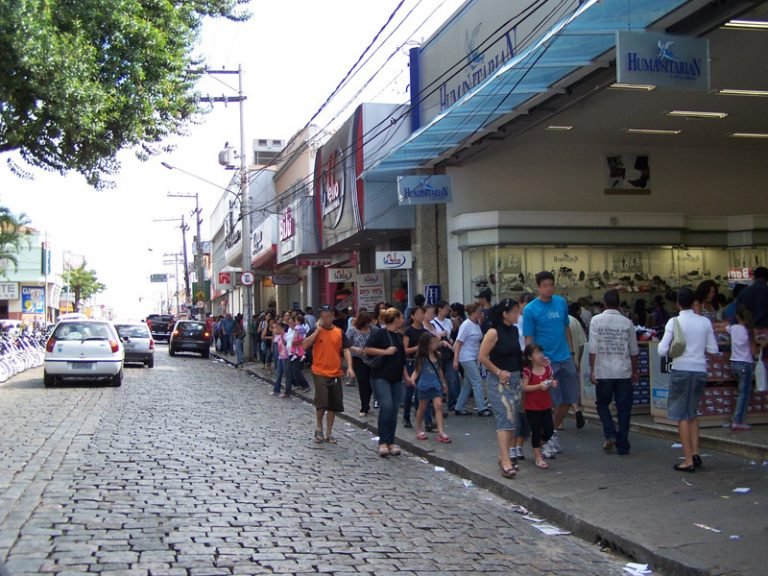 População de Atibaia passa a ser de 138.449 habitantes