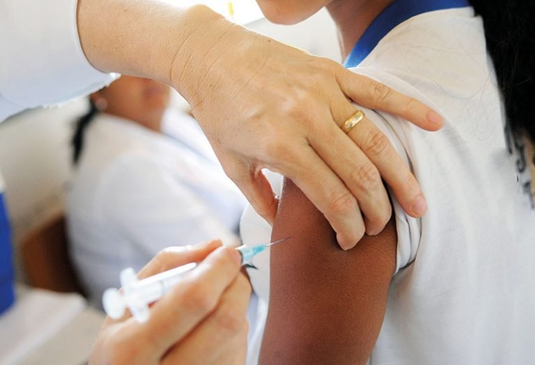 Campanha para atualizar vacinação de crianças e adolescentes começa dia 19