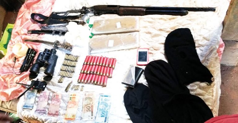 Polícia Militar apreende armamento e munições na Estrada do Capim Branco