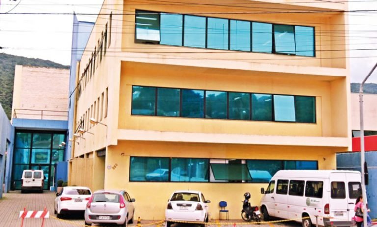 Jornal vai detalhar problemas no prédio  do Centro Educacional