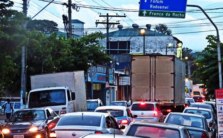 Cidade rompe a barreira dos 50 mil veículos em sua frota