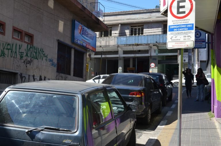 Terceirização da Zona Azul foi adiada para outubro