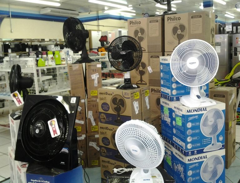 Opções para espantar o calor vão de R$ 50 a R$ 48 mil