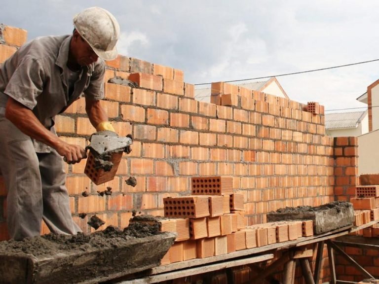 Cidade fechou 47 postos de trabalho formal em março
