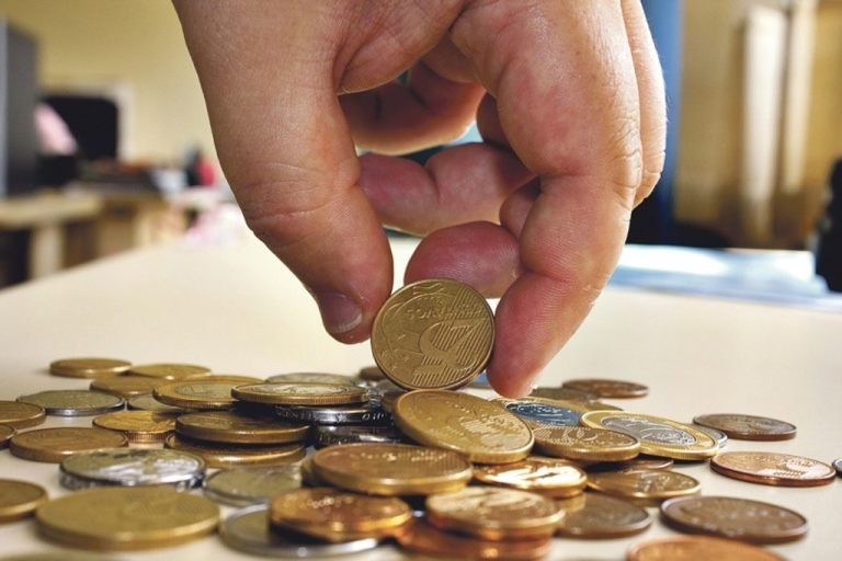 Comércio reclama da falta moedas e notas de menor valor para troco