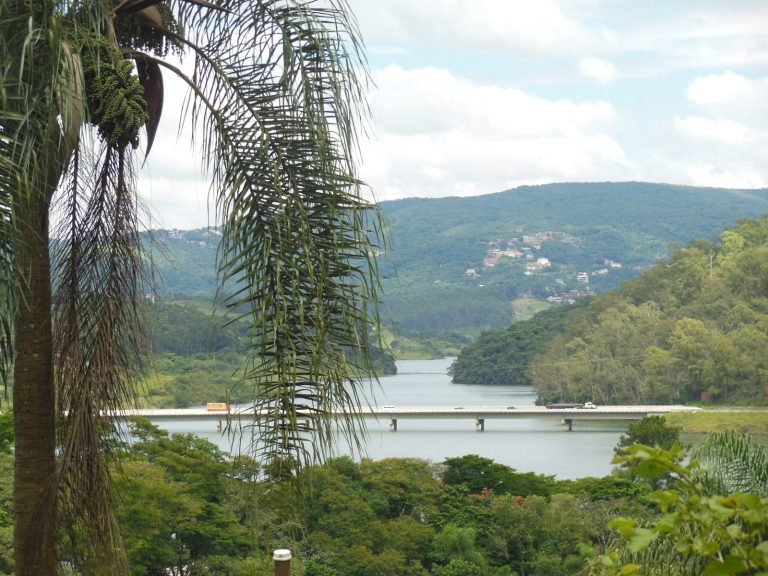 Estiagem reduz nível da represa