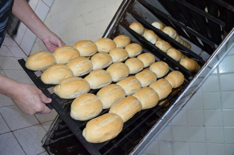 Padaria Portuguesa comemorou 76 anos