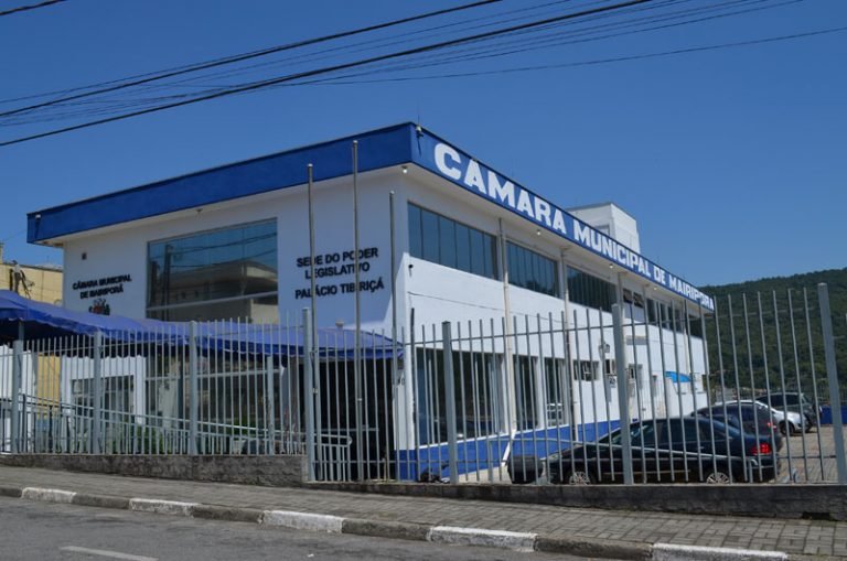 Recesso dos vereadores desperdiça 78 dias no ano e é criticado pela população
