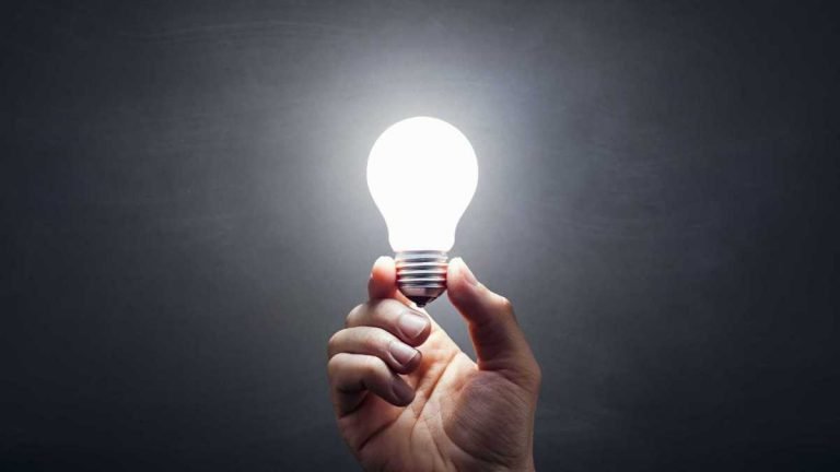 Conta de luz na cidade fica 24,42% mais cara a partir de terça-feira