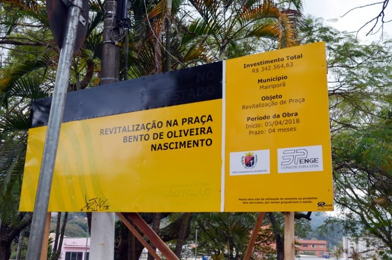 Obra que já deveria ter sido entregue está paralisada