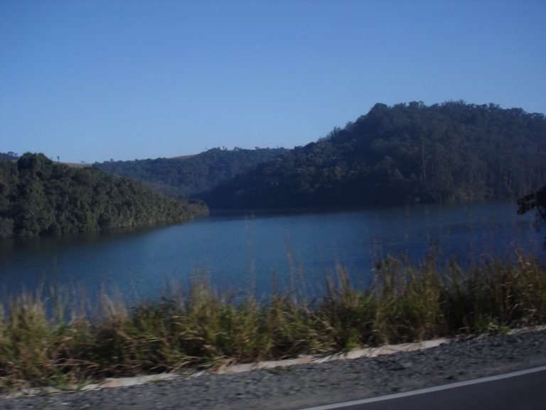 Com poucas chuvas, Cantareira cai 33,5% no volume de água armazenada