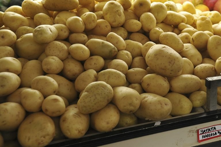 Preço da batata ultrapassa R$ 6,00 em mercados e varejões