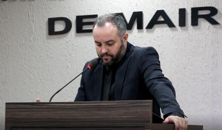 Doriedson quer cópia do estudo que aprovou a implantação de semáforos