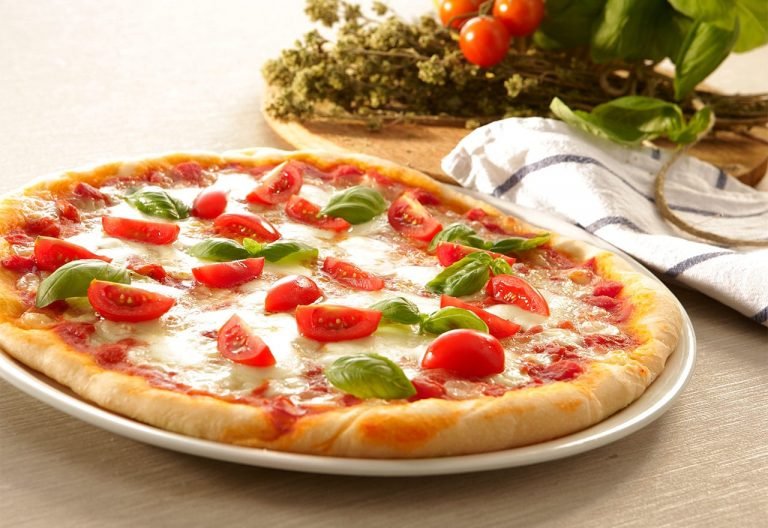 II Festival da Pizza começou ontem em Atibaia e vai até maio