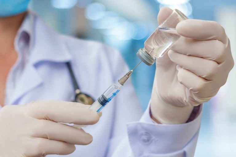Gripe: Crianças, grávidas, puérperas e adultos muito longes da meta
