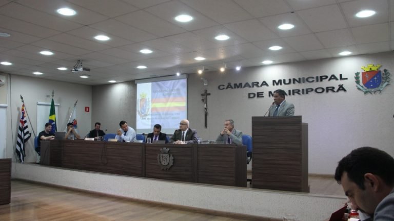 Renovação na Câmara poderá passar dos 50%