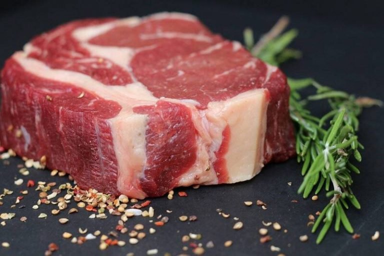 Consumidores buscam alternativas para a carne bovina