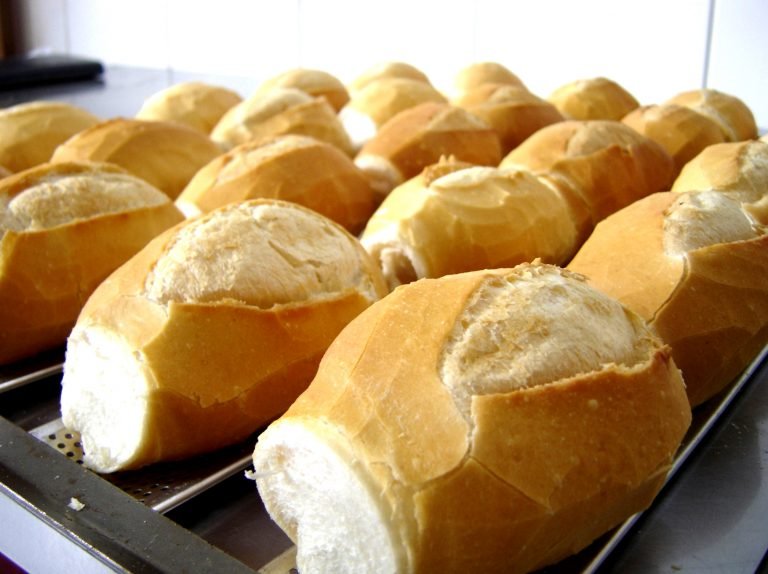 Pão francês tem alta de até 10% na cidade