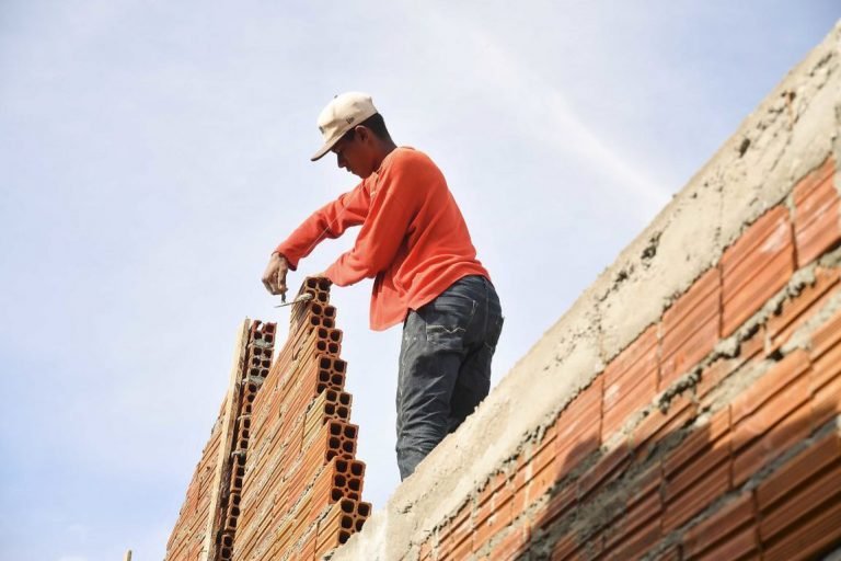 Em três meses 714 trabalhadores formais demitidos em Mairiporã