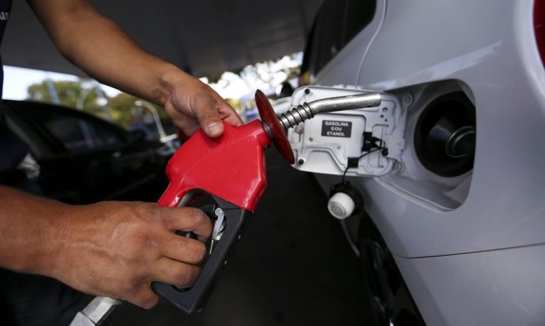 Petrobras eleva preço da gasolina em 6% e diesel em 5%