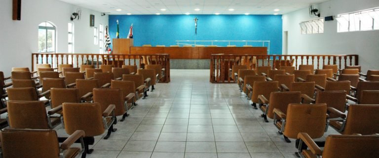 249 candidatos brigam pelas 13 cadeiras da Câmara