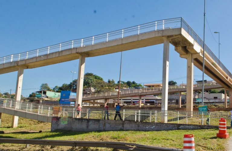 Pedestres e ciclistas alvos de ação educativa em Atibaia