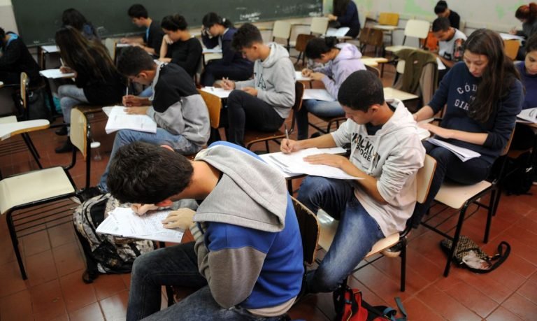 Mairiporã melhora nota no Ideb e indica evolução no ensino