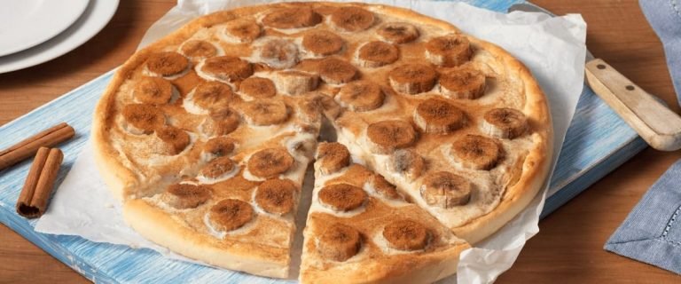 Pizza de leite moça e banana (Nestlé)