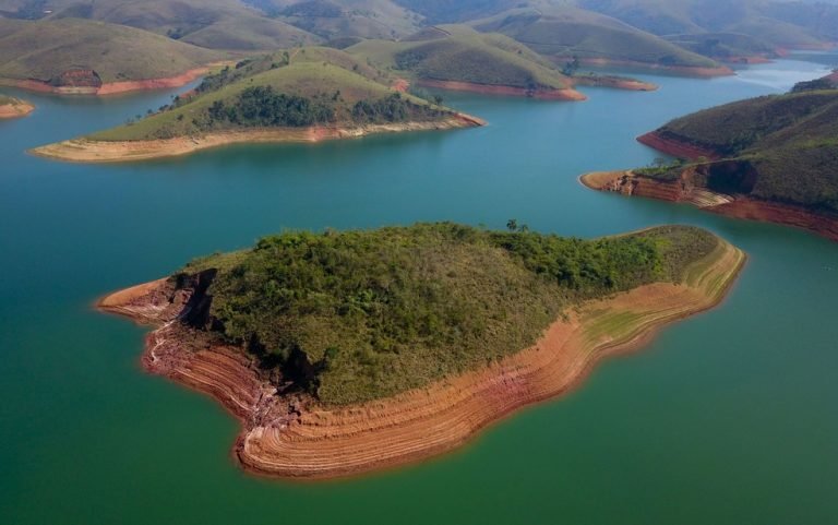 Com 31,6% do volume útil, Cantareira pode recorrer ao volume morto