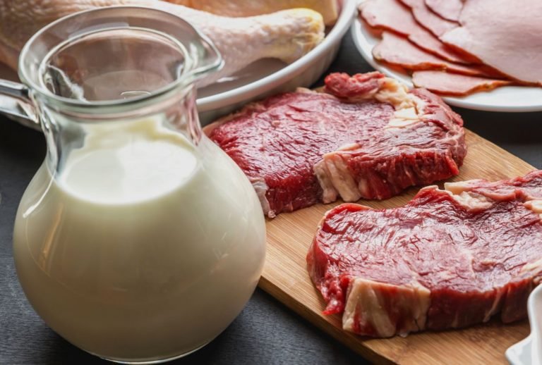 Leite e carne devem subir quase 10%