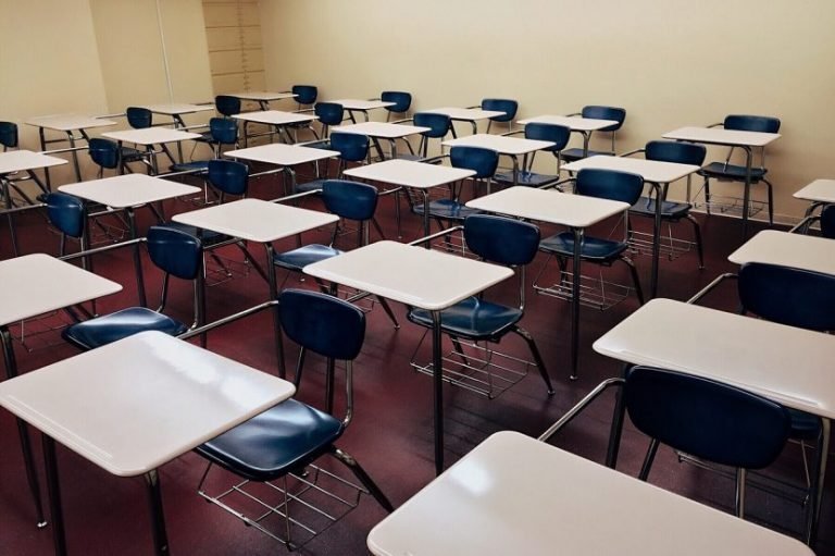 Estado anuncia R$ 700 milhões para o programa “Dinheiro Direto na Escola”