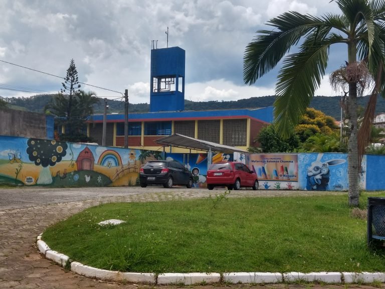 Alunos da rede municipal voltam às escolas somente em março