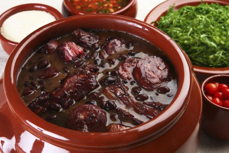 Ministério do Turismo selecionará profissional da gastronomia