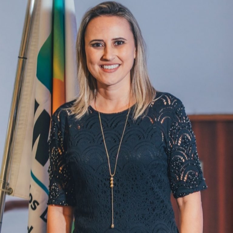 Secretária de Educação de Mairiporã é reeleita para presidir a Undime