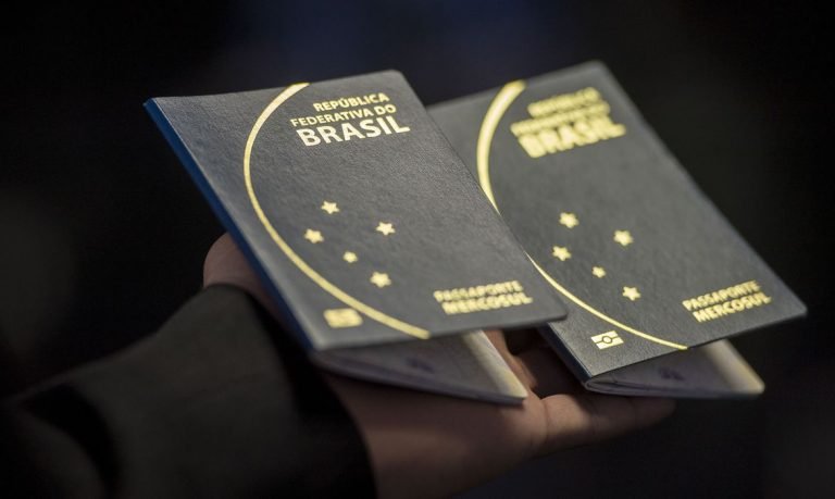 Governo dos EUA autoriza viagem de brasileiros que estudam no país