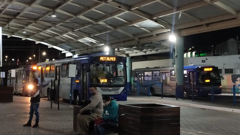 Prefeitura decreta intervenção no transporte coletivo urbano