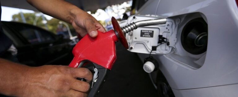 Preço da gasolina tem diferença de até 8% nos postos da cidade