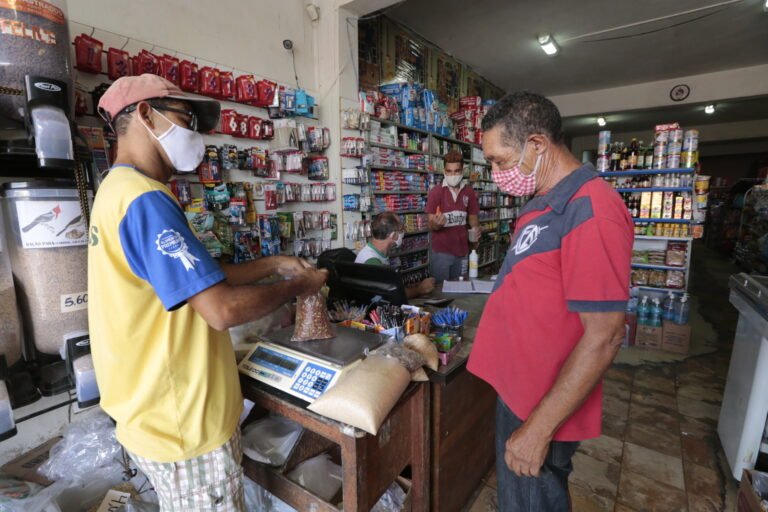 Cidade volta a crescer em apenas seis meses de governo Aladim