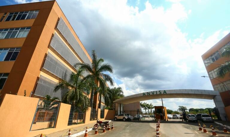 Autorizada a realização de testes de medicamento para pneumonia associada à covid