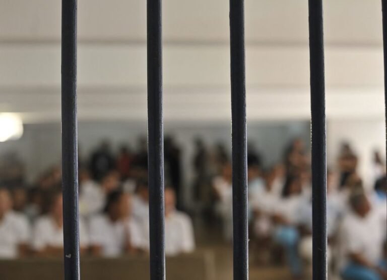 Número de presos pela polícia tem ligeira queda no primeiro semestre de 2021