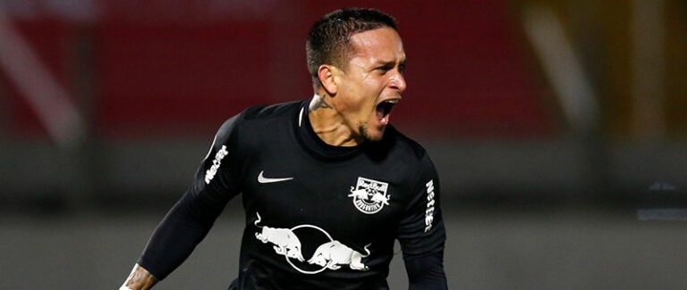 Artur, do Bragantino, convocado para a seleção nos jogos das Eliminatórias