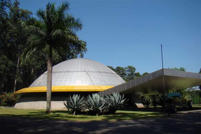 Planetário do Parque Ibirapuera reaberto ao público