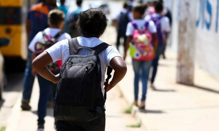 Matrículas para ano letivo de 2022 começam segunda-feira