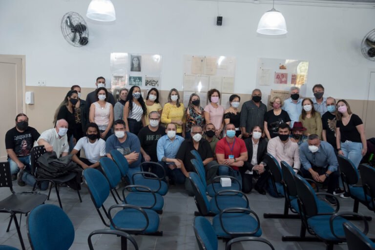 Mostra é inaugurada na comemoração do Dia da Patrona na escola Nide Zaim