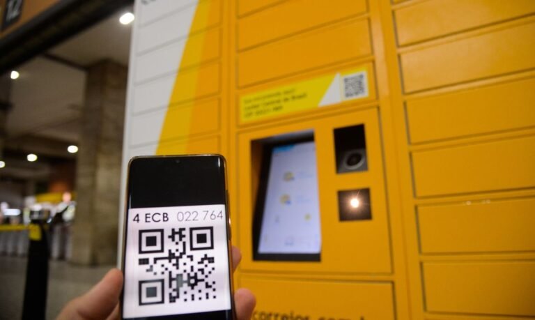 Correios instalam terminal de autoatendimento locker na Paulista