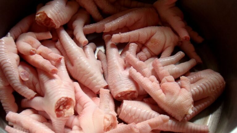Preço alto leva consumidor a comprar miúdos de bovino e frango