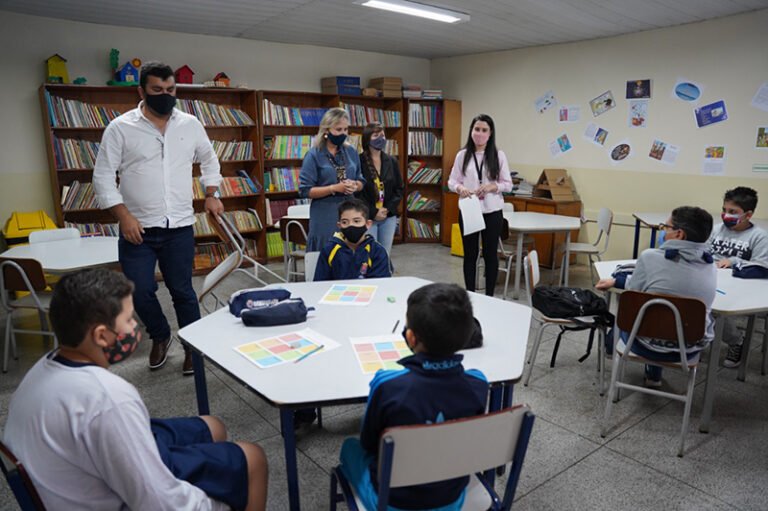 Rede Municipal inicia o contraturno nas escolas